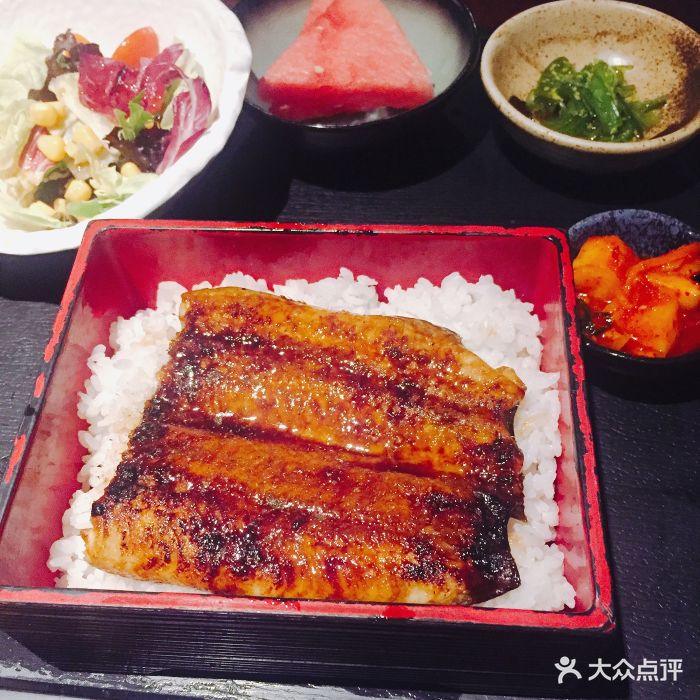 鳗鱼饭定食