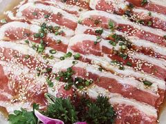 -明洞阿姨·韩式酱蟹烤肉·创意料理(三元桥店)