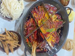 -正贰捌经重庆老火锅(建设路店)