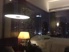 -广州天河希尔顿酒店