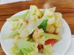 -马德元纯汤牛肉面(太奥广场店)