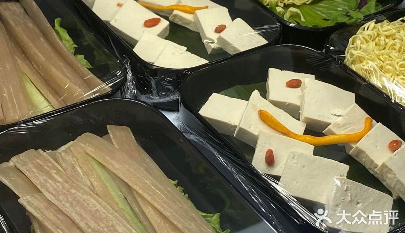 深圳美食｜新鲜现串 | 菜品多样 | 地道风味
