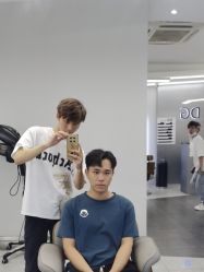 -D.G造型·烫发染发接发