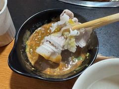 -果松木炭酸菜铜火锅·外婆参鸡汤