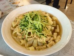-汗腾格里·风味餐厅(新疆驻京办店)