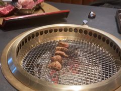 -铭牛烧肉·和牛海鲜自助(高新月牙湖店)