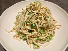 黑豆芽拌千张-金鸭季·北京烤鸭(深业上城店)