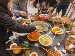 -周老三跷脚牛肉·全牛火锅(非遗传承店)