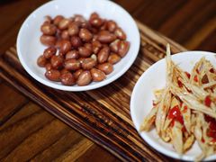 -几个木匠匠人厨房