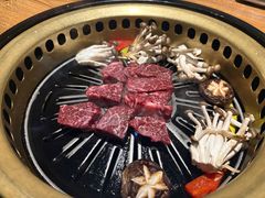 -炼火烤肉店