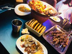 -西街夜油条·麻团包乌饭
