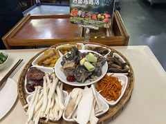 -土连锅·现熬养生汤锅(梁家巷店)