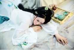 -九月鹰飞汉服摄影工作室