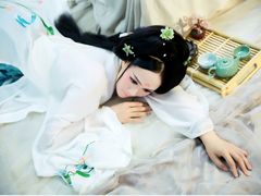 -九月鹰飞汉服摄影工作室