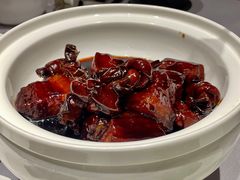 百叶结红烧肉-屋里厢上海菜馆