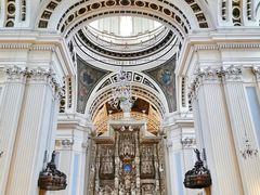 -皮拉尔圣母圣殿主教座堂