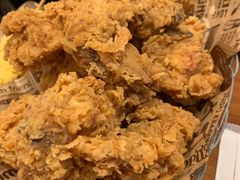 -BHC炸鸡(明洞总店)