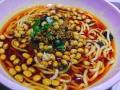 四川担担面-圣河湾虾饺美食(站前店)