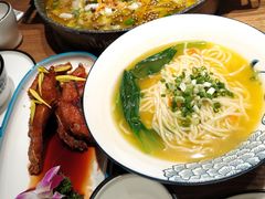 -山城外·非遗酸菜鱼(财富中心店)