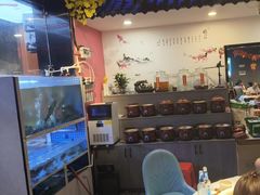 -老街烧烤大排档·地道湖北菜·龙虾馆(汉口火车站店)