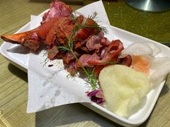 香酥定额蹄-吴越荣记苏州菜·松鼠桂鱼100%活鱼现做(斜塘老街店)