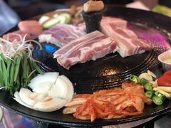 -豚豚家돈돈가韩国锅盖烤肉(新北万达店)