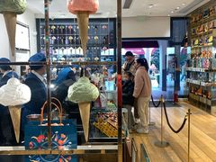 -VENCHI 闻绮(上海佛罗伦萨小镇店)
