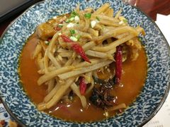 酸笋鸭脚-东门七爷螺蛳粉(浦东店)