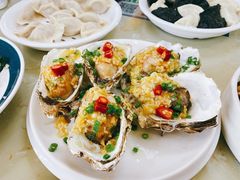 蒜蓉蒸乳山生蚝-北方饺子王·海肠捞饭·海鲜锅(山大店)