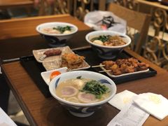 -大食代美食广场(上海中心店)