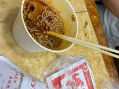 -覃肥叔桂林米粉(粮道街店)