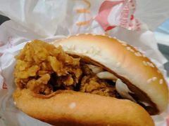 麦辣鸡腿汉堡-麦当劳(季华好又多店)