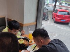 -南城香·饭香串香馄饨香(赵公口店)