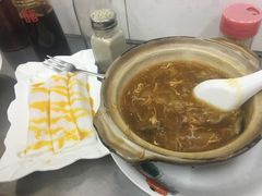 红烧汤招牌大只翅-添發碗仔翅美食