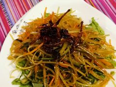 -香巴拉云南餐厅(华莱坞店)