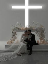 -都市丽人婚纱摄影