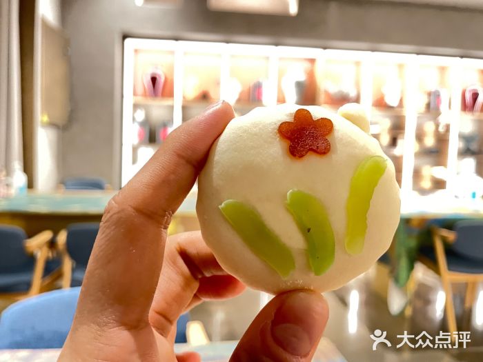 京宴点心局孙尼额芬白糕图片