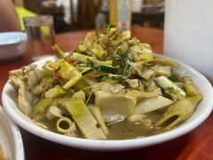 -芦茨金富饭庄·25年老字号·专做稻草鸡