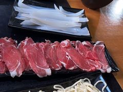 -果松木炭酸菜铜火锅·外婆参鸡汤