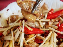 -谢老五跷脚牛肉·非遗传承店