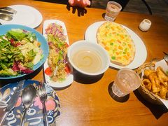 -JINNS锦时 steak&pizza(浸信会礼拜堂旧址店)