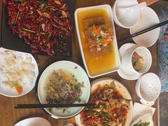 -隔壁老王·家常云南菜(花巷店)