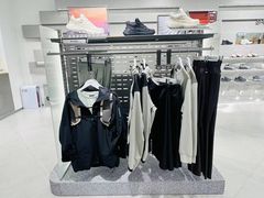 -SALOMON萨洛蒙(青岛海信店)