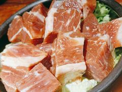 坛子大块肉-原始泥炉烤肉(总店)