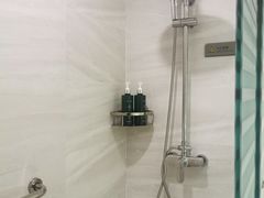 -白玉兰酒店(上海田子坊马当路地铁站店)