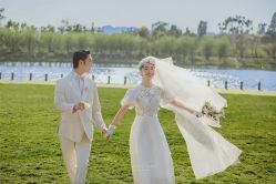 -挪娅婚纱摄影皇家会所