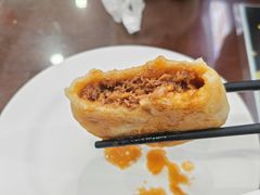 门钉肉饼-护国寺小吃(左家庄店)