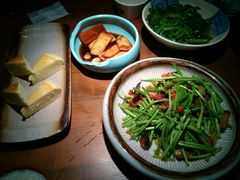 -洞庭土菜小炒馆(易发广场店)