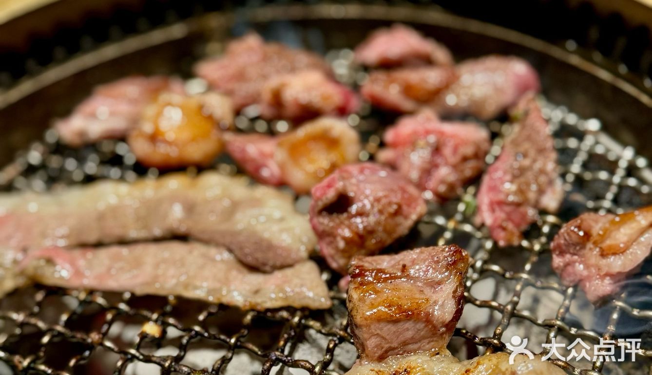 卿古烤肉双人餐，根本吃不完