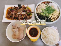 -彭记老妈蹄花(文化路店)
